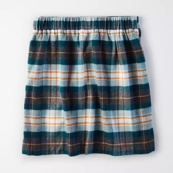 American Eagle green plaid flannel mini skirt size M - Picture 2 of 6
